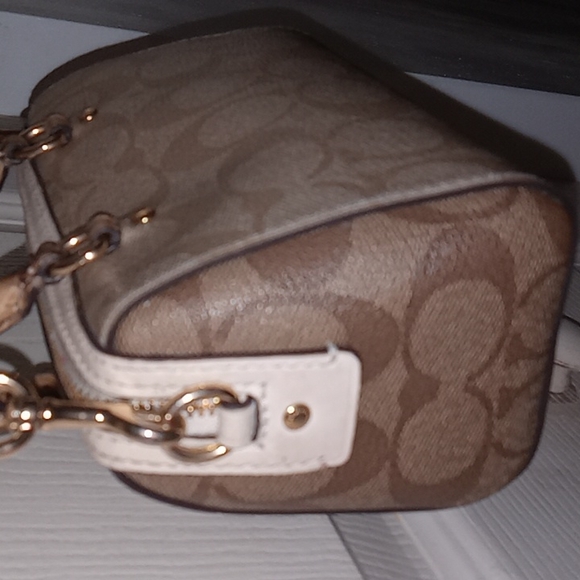 Limited edition Coach purse - Picture 8 of 12